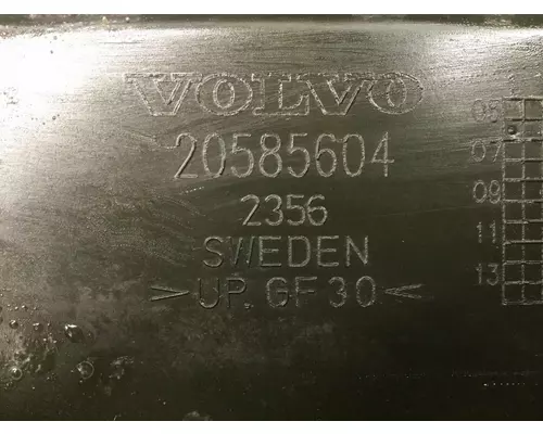 Volvo D16 Engine Valve Cover