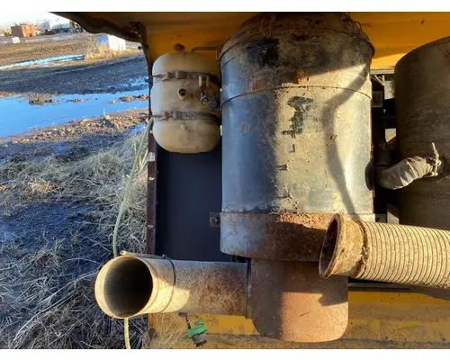 Volvo G746B Equip Air Cleaner