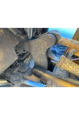 Volvo G746B Equip Axle Pivot Mount