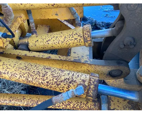 Volvo G746B Equip Axle