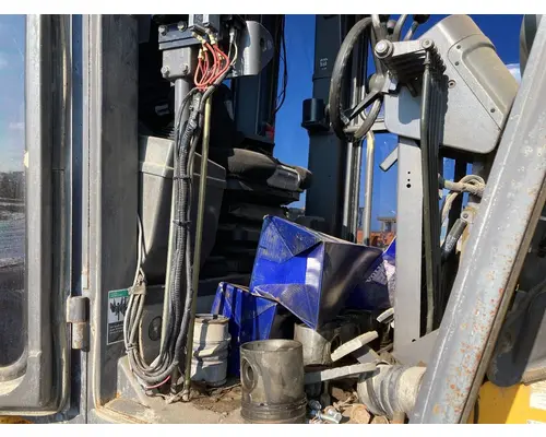 Volvo G746B Equip Cab Assembly