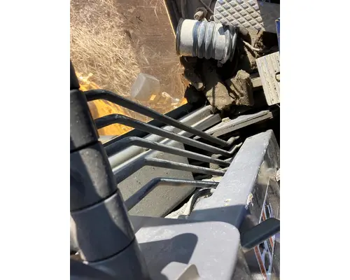 Volvo G746B Equip Controls