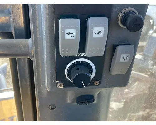 Volvo G746B Equip Dash Panel