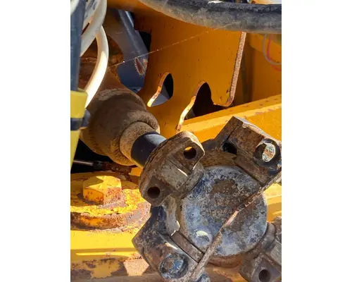 Volvo G746B Equip Drive Shaft