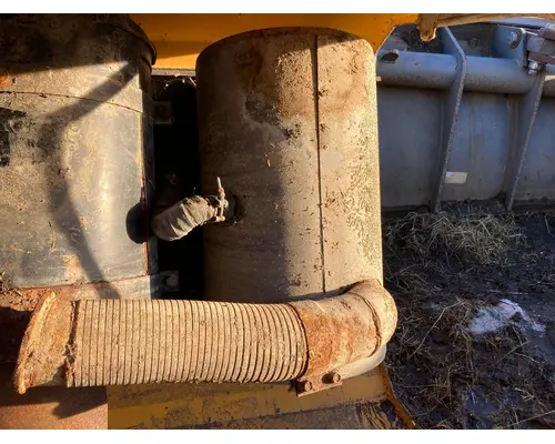 Volvo G746B Equip Exhaust