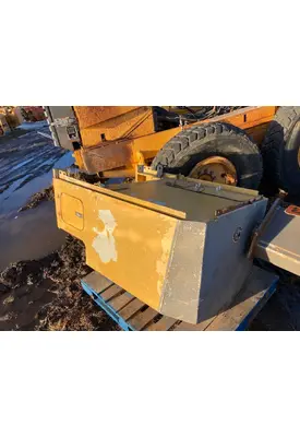 Volvo G746B Equip Fuel Tank