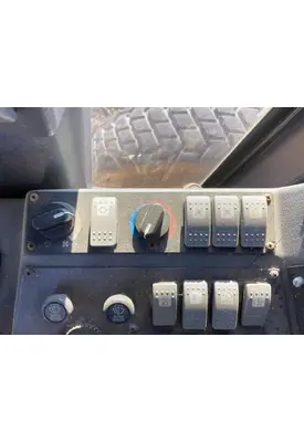 Volvo G746B Equip Heater & AC Control