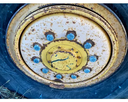 Volvo G746B Equip Hub