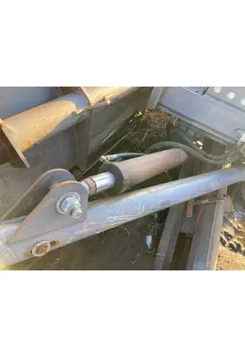 Volvo G746B Equip Hydraulic Cylinder