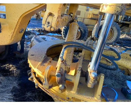 Volvo G746B Equip Hydraulic Cylinder