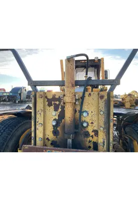 Volvo G746B Equip Hydraulic Cylinder