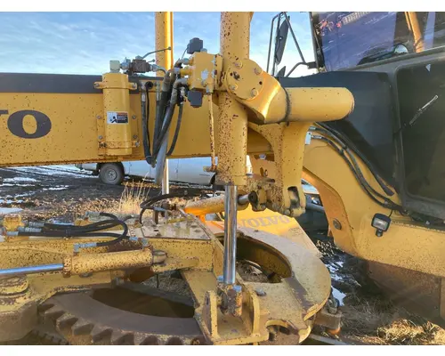 Volvo G746B Equip Hydraulic Cylinder
