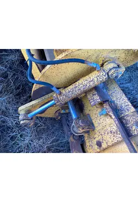 Volvo G746B Equip Hydraulic Cylinder