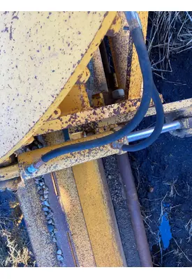 Volvo G746B Equip Hydraulic Cylinder
