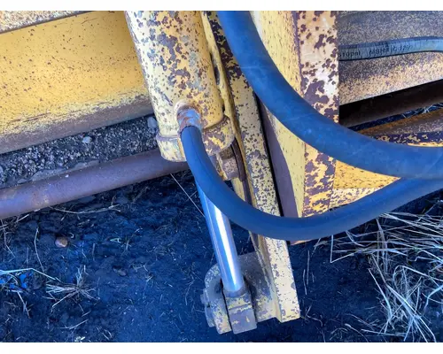 Volvo G746B Equip Hydraulic Cylinder