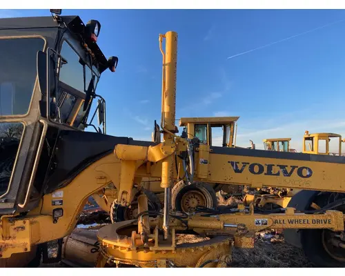 Volvo G746B Equip Hydraulic Cylinder