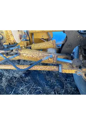 Volvo G746B Equip Hydraulic Cylinder