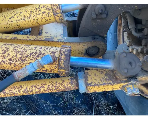 Volvo G746B Equip Hydraulic Cylinder