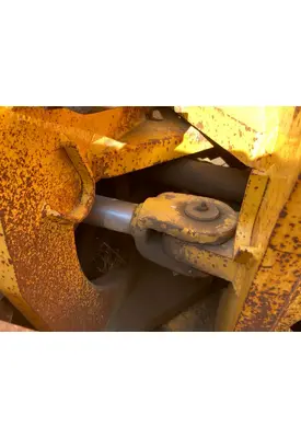 Volvo G746B Equip Hydraulic Cylinder