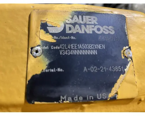 Volvo G746B Equip Hydraulic Pump