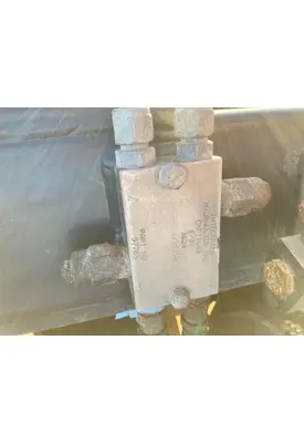 Volvo G746B Equip Hydraulic Valve