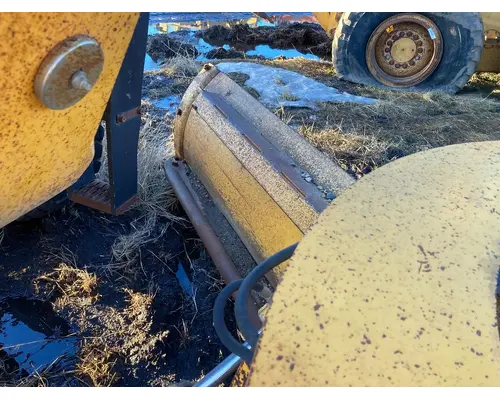 Volvo G746B Equipment (Mounted)
