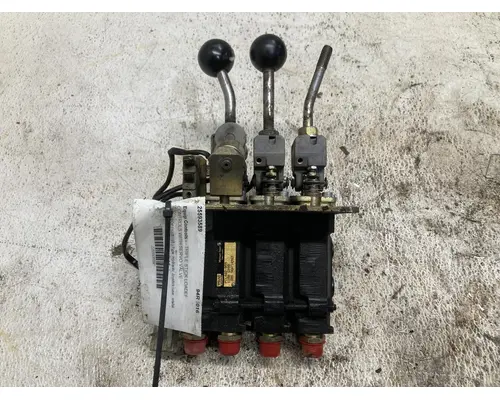 Volvo L90B Equip Controls