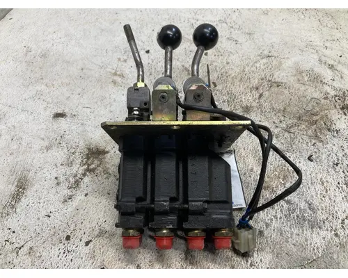 Volvo L90B Equip Controls