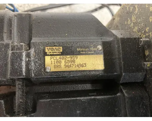 Volvo L90B Equip Controls