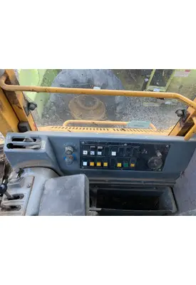 Volvo L90B Equip Dash Panel