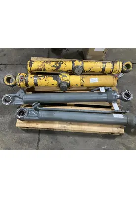Volvo L90B Equip Hydraulic Cylinder