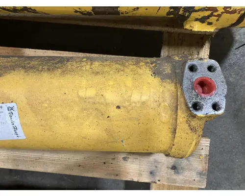 Volvo L90B Equip Hydraulic Cylinder