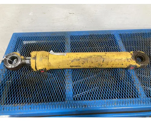 Volvo L90B Equip Hydraulic Cylinder