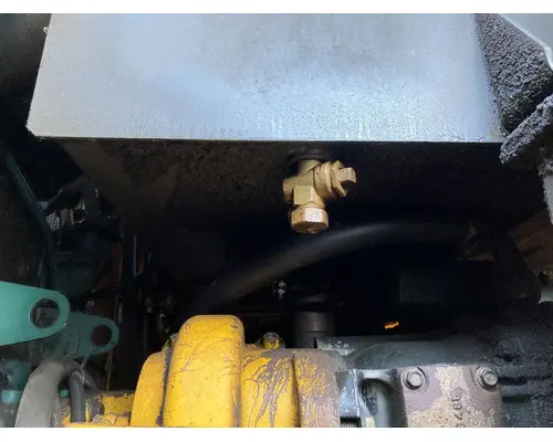 Volvo L90B Equip Hydraulic TankReservoir