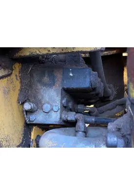 Volvo L90B Equip Hydraulic Valve