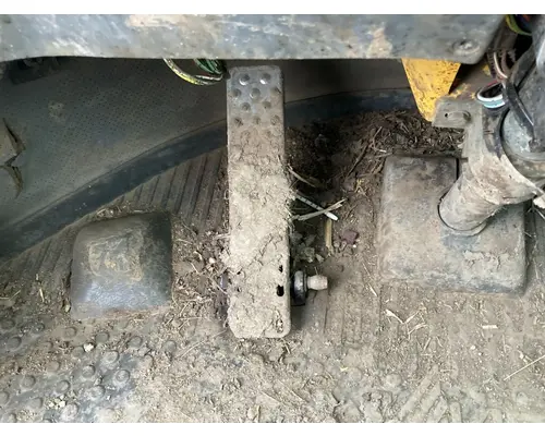 Volvo L90B Equip Pedal