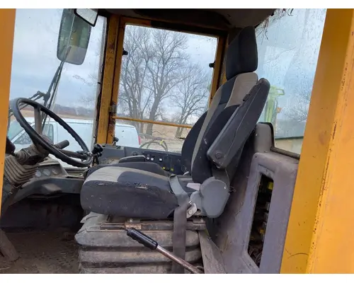 Volvo L90B Equip Seat