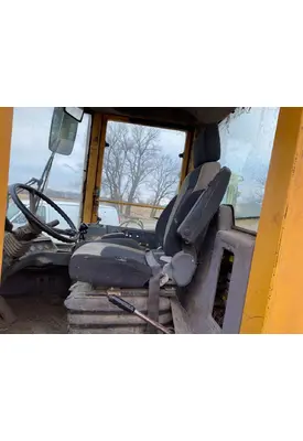 Volvo L90B Equip Seat