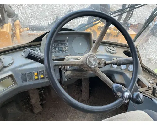 Volvo L90B Equip Steering Column