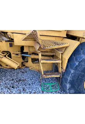 Volvo L90B Equip Step