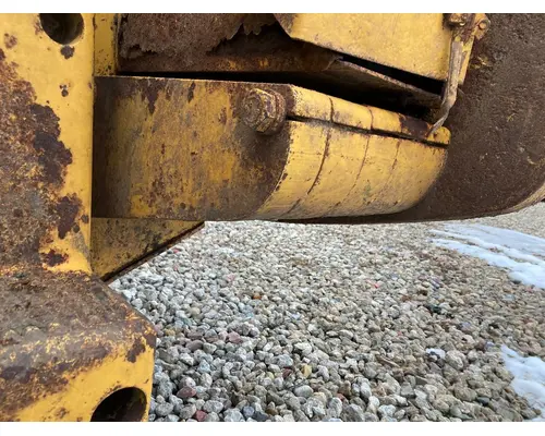 Volvo L90B Equip Weight