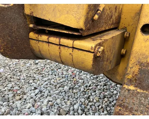 Volvo L90B Equip Weight