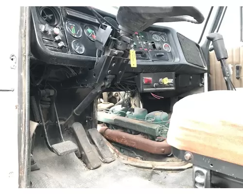 Volvo N12 Dash Assembly