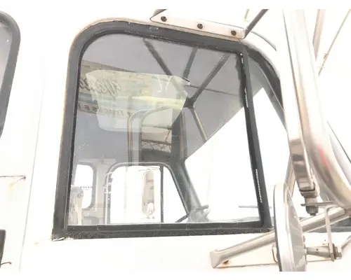 Door Glass, Front Volvo N12 Vander Haags Inc Cb