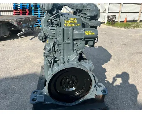 Volvo TD164KAE Engine Assembly
