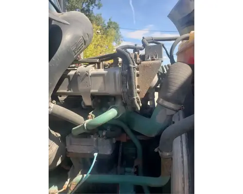 Volvo VE D12 Engine Assembly