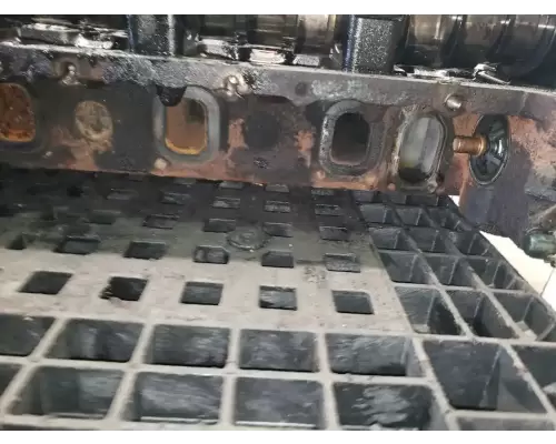 Volvo VED12 Cylinder Head