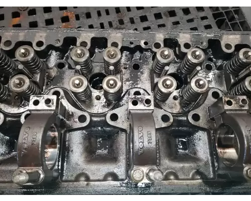 Volvo VED12 Cylinder Head