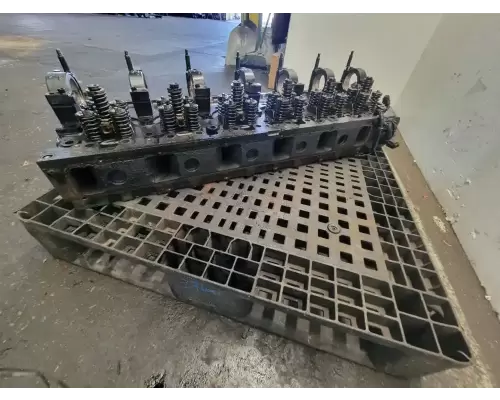 Volvo VED12 Cylinder Head