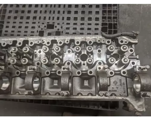 Volvo VED12 Cylinder Head